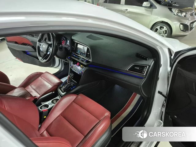 Hyundai Avante AD id 4390635 из Кореи 17
