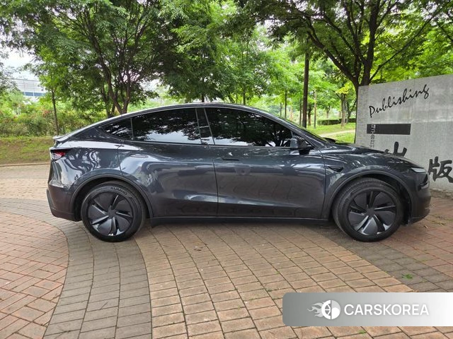 Tesla Model Y id 4407842 из Кореи 17