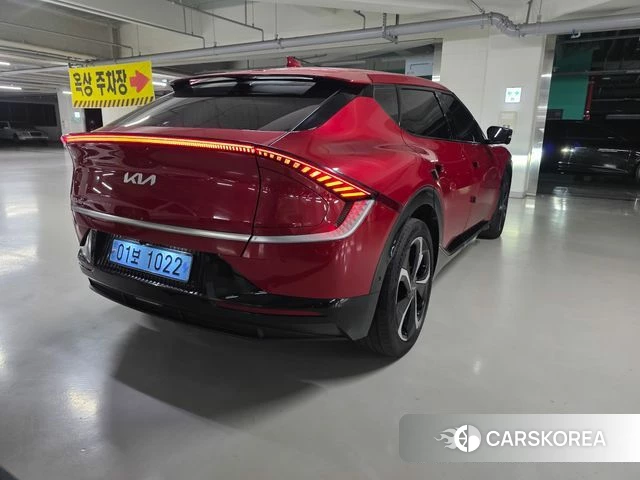 Kia EV6 id 3890215 из Кореи 17