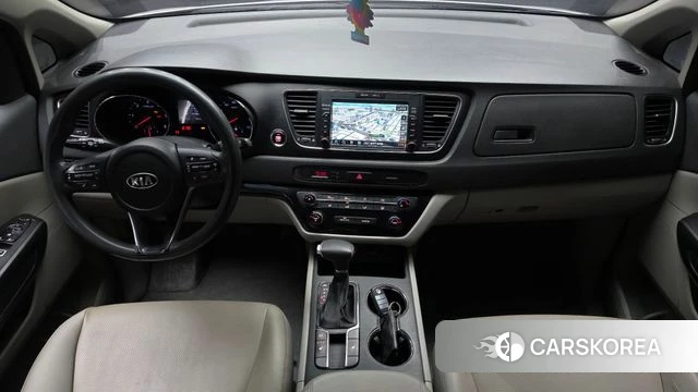 Kia The New Carnival id 3834013 из Кореи 17