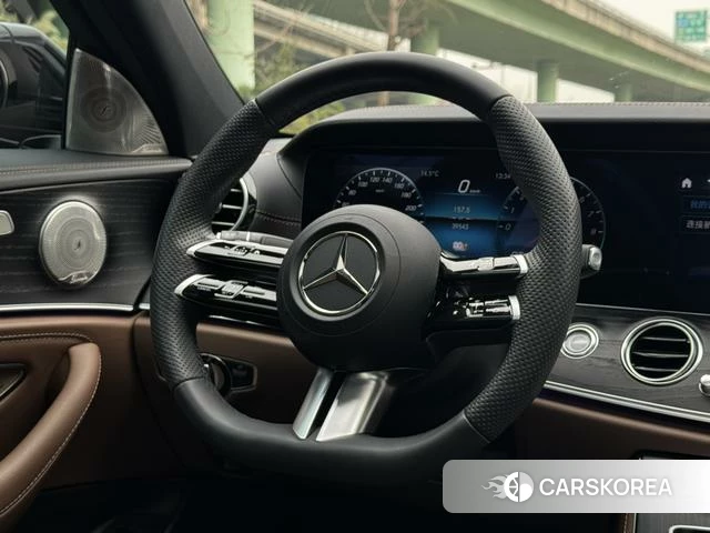 Mercedes-Benz E-class PHEV id 4256269 из Китая 13