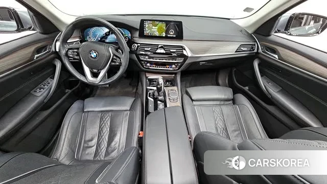 BMW 5 Series (G30) id 3330737 из Кореи 17