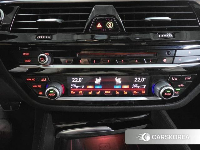 BMW 5 Series (G30) id 4918898 из Кореи 17