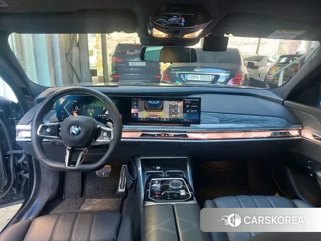 BMW 7 Series (G70) id 3447447 из Кореи 13