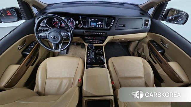 Kia All New Carnival id 3861828 из Кореи 17