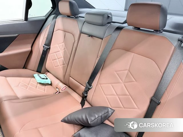 BMW 5 Series (G60) id 4499707 из Кореи 8