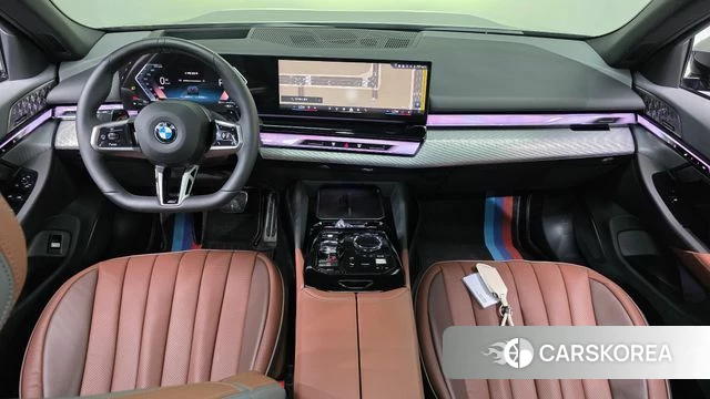 BMW 5 Series (G60) id 4602142 из Кореи 30