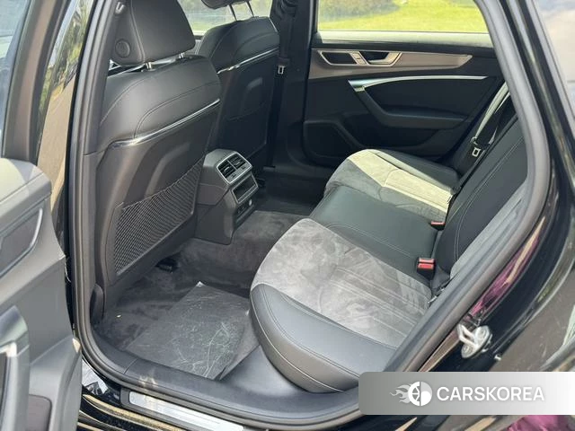 Audi A6L id 4359473 из Китая 9