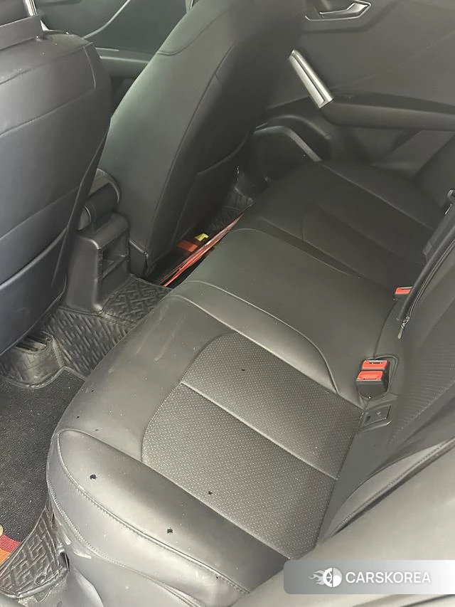Audi Q2L id 4272848 из Китая 7