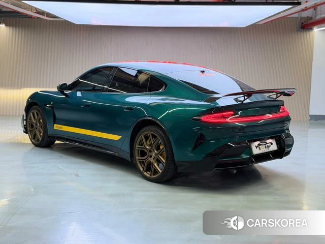 Xiaomi Car Xiaomi SU7 Ultra id 4190396 из Китая 18