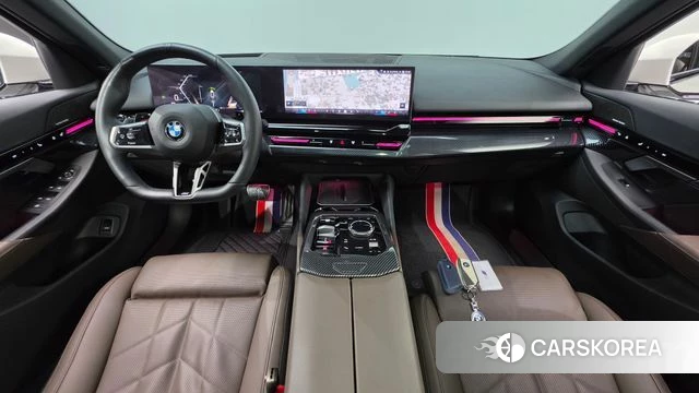 BMW 5 Series (G60) id 4665382 из Кореи 17