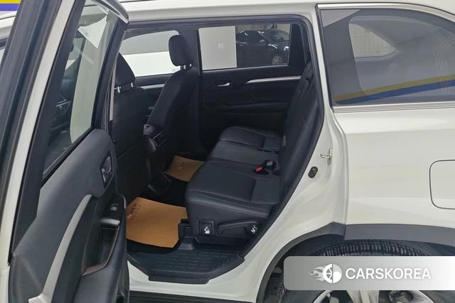 Toyota Highlander id 4236596 из Китая 14