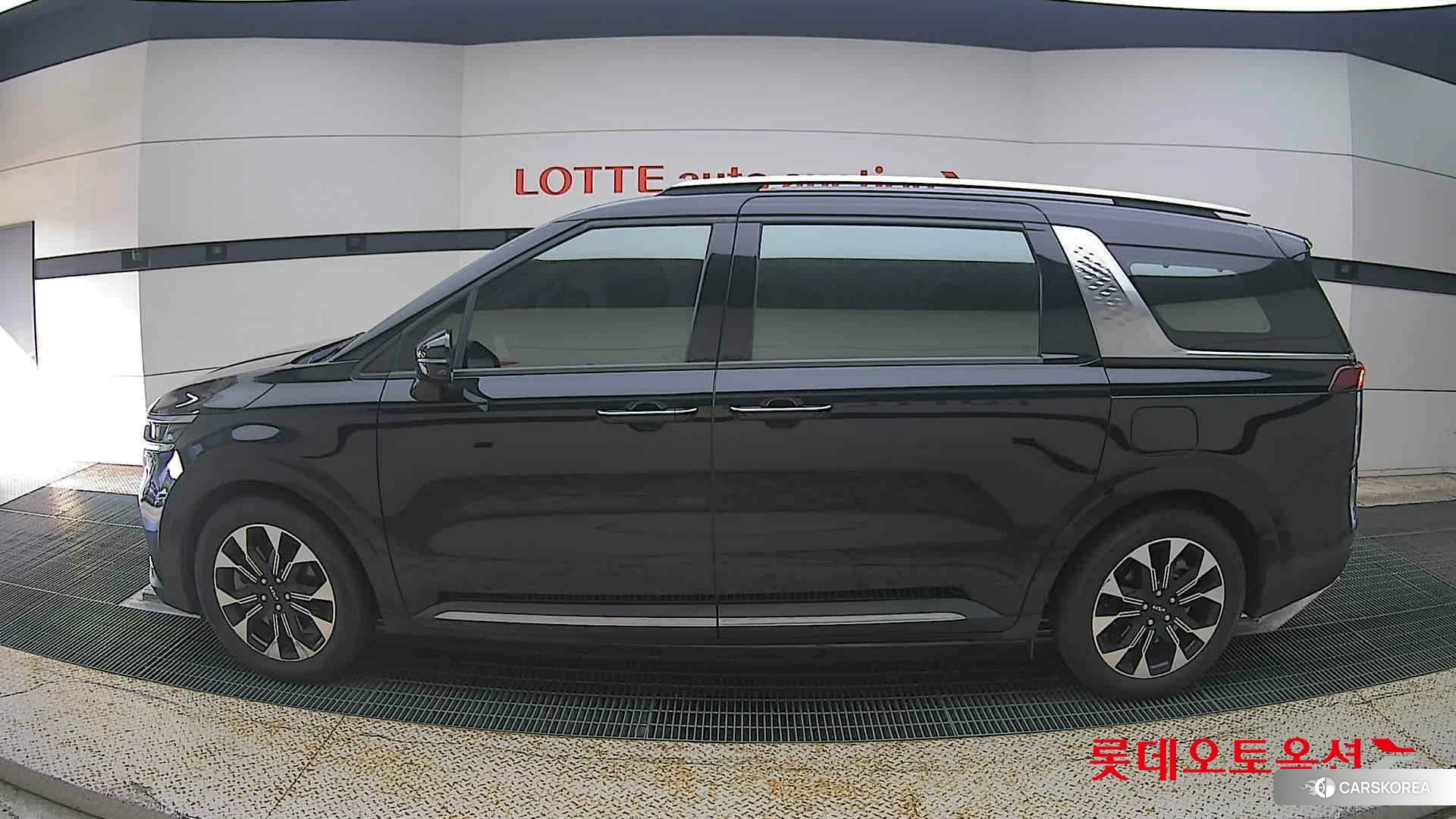 Kia Carnival id 4909242 из Кореи 35