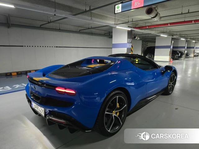 Ferrari 296 GTS id 4016857 из Кореи 16