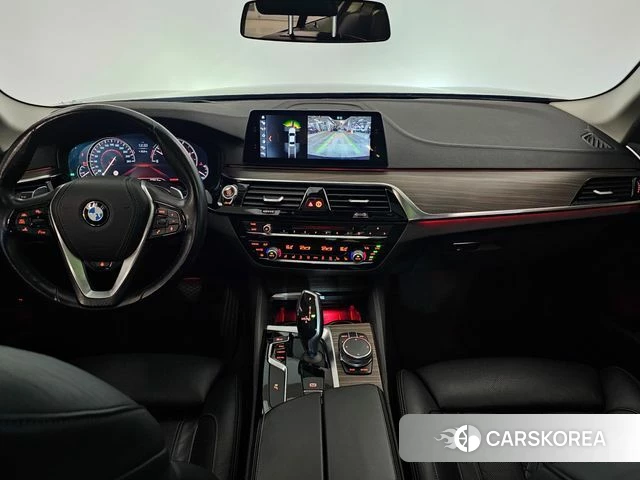 BMW 5 Series (G30) id 4689356 из Кореи 17