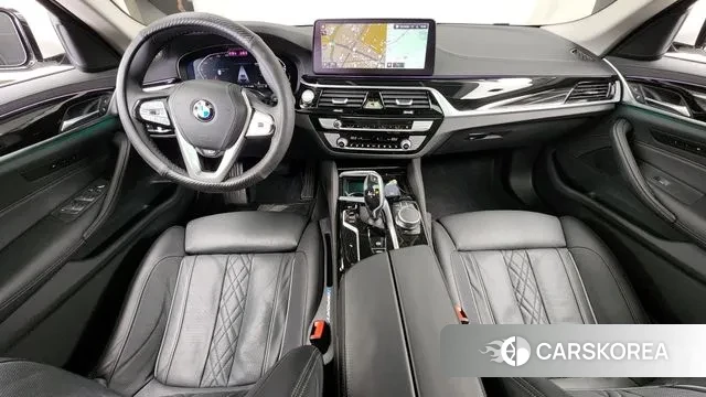 BMW 5 Series (G30) id 3023497 из Кореи 17