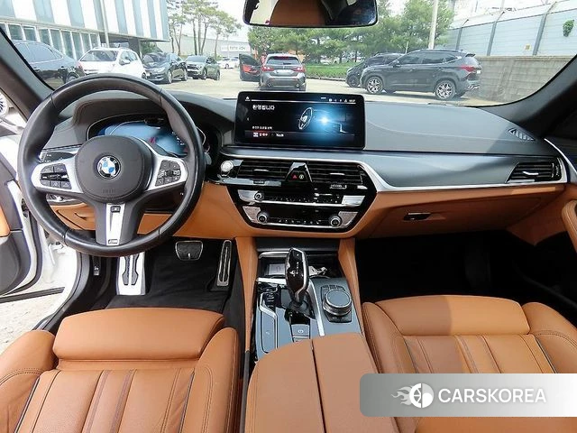 BMW 5 Series (G30) id 4308755 из Кореи 17