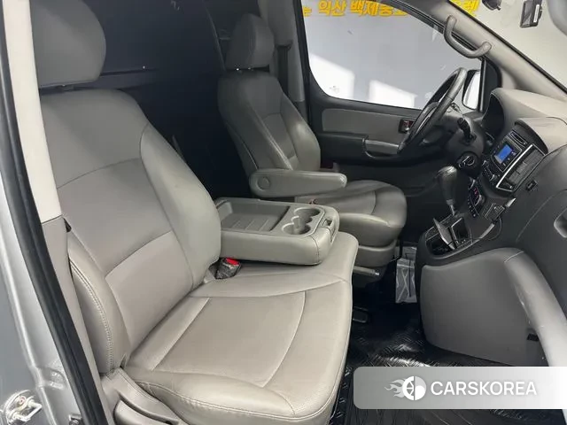 Hyundai The New Grand Starex id 3380379 из Кореи 15