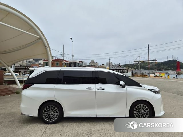 Lexus LM Second Generation id 3920893 из Кореи 13