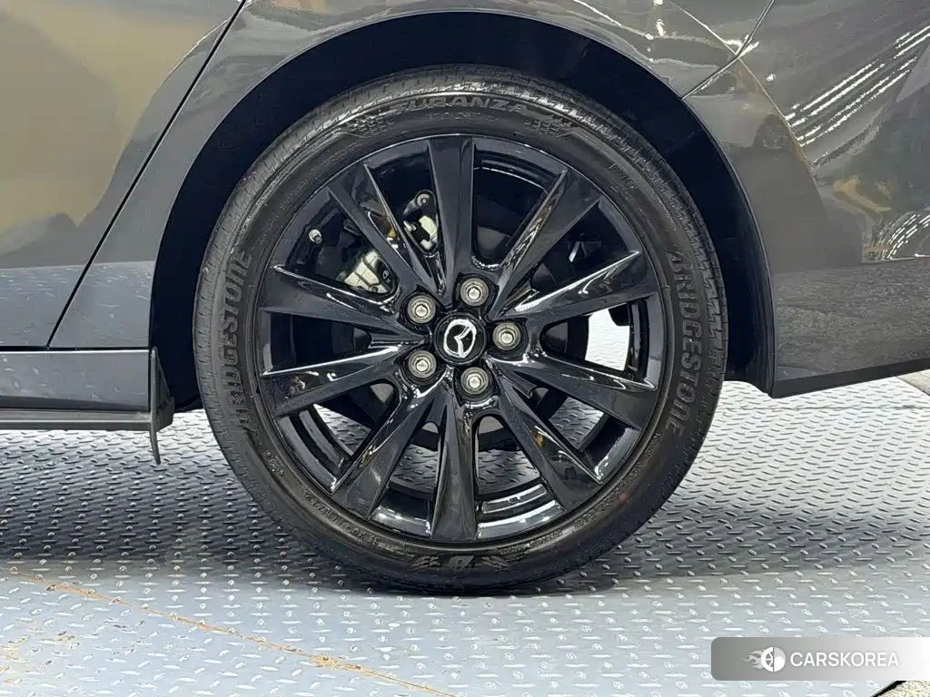 Mazda 3 id 4679518 из Китая 14