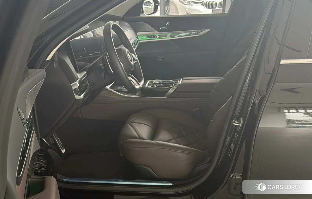 BMW 7 series id 4473786 из Китая 12