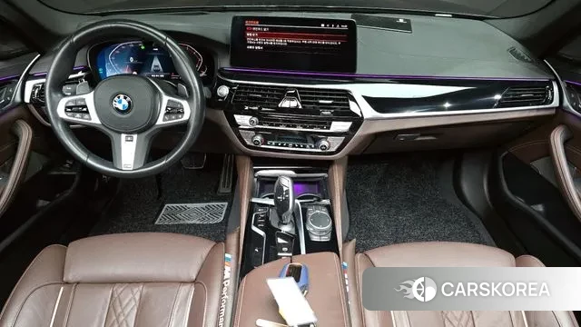 BMW 5 Series (G30) id 3659702 из Кореи 17