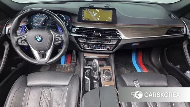 BMW 5 Series (G30) id 3239241 из Кореи 17