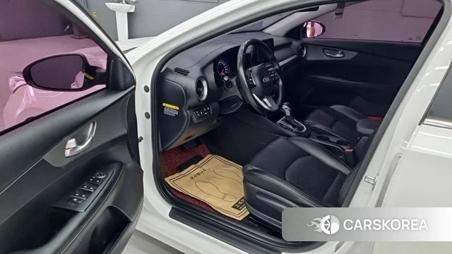 Kia Come New K3 id 3853701 из Кореи 15