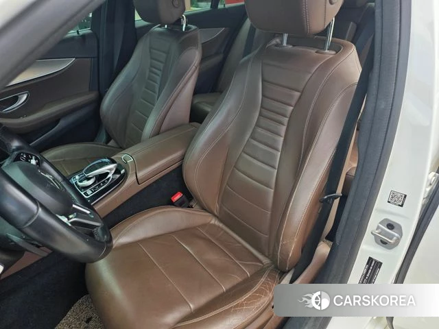 Mercedes-Benz E-Class W213 id 4794870 из Кореи 17