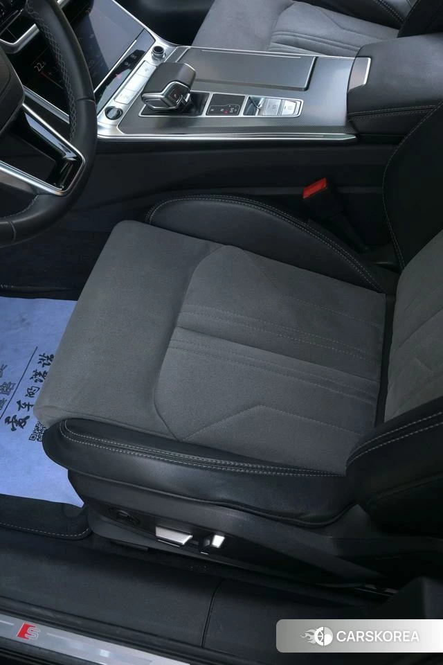 Audi A6L id 4239945 из Китая 21