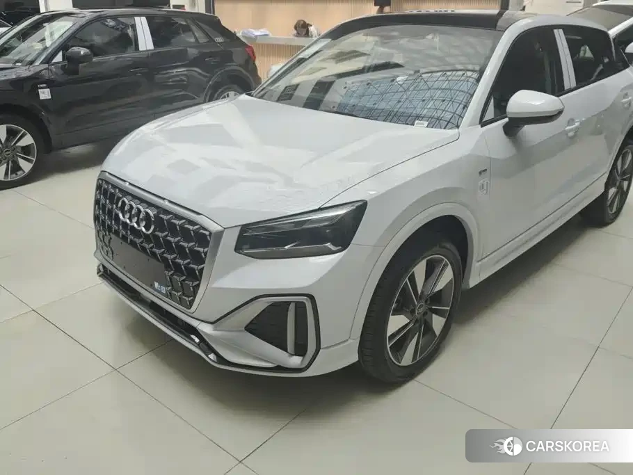 Audi Q2L id 4654582 из Китая 13