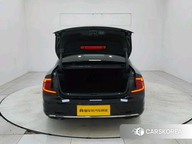Volvo S90 id 4208919 из Китая 17
