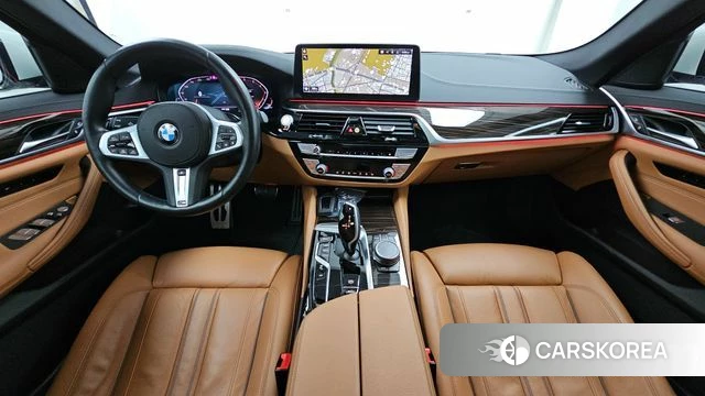 BMW 5 Series (G30) id 3898171 из Кореи 17
