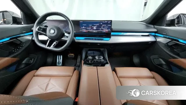 BMW 5 Series (G60) id 3487051 из Кореи 17