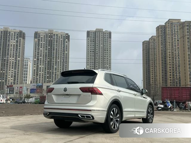 Volkswagen Tiguan L id 4307322 из Китая 7