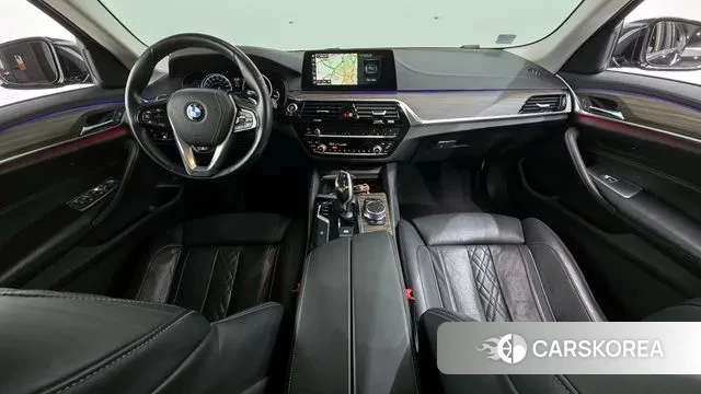 BMW 5 Series (G30) id 3598903 из Кореи 17