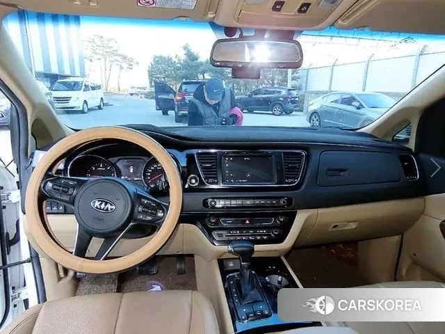 Kia All New Carnival id 3677723 из Кореи 17