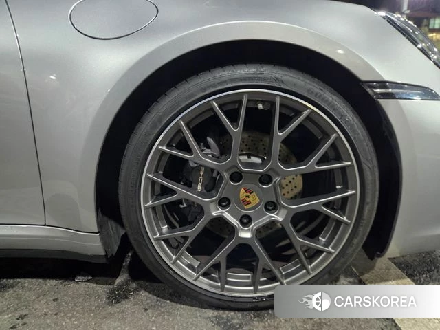 Porsche 911(992) id 3807403 из Кореи 10