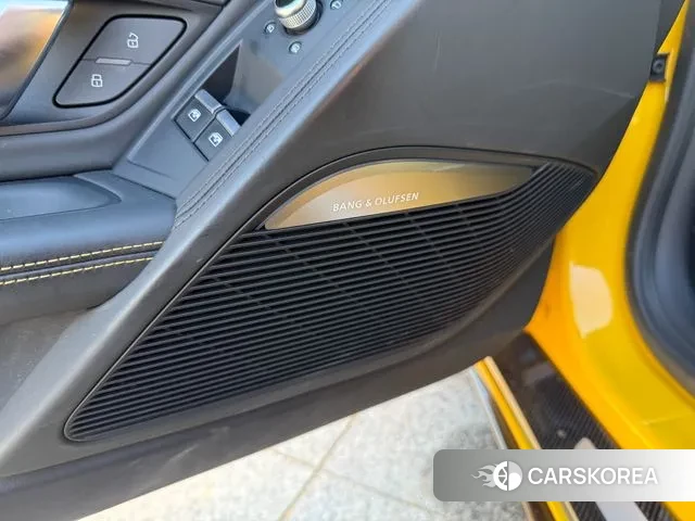 Audi R8 (4S) id 3373594 из Кореи 17