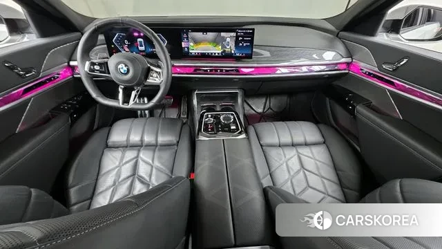 BMW 7 Series (G70) id 3599679 из Кореи 17