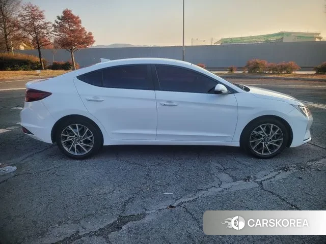 Hyundai The New Avante AD id 3413132 из Кореи 17