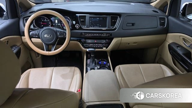 Kia The New Carnival id 4482851 из Кореи 17