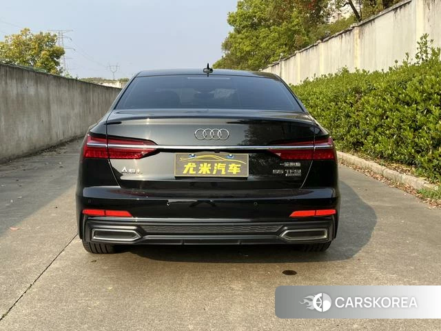 Audi A6L id 4328978 из Китая 13