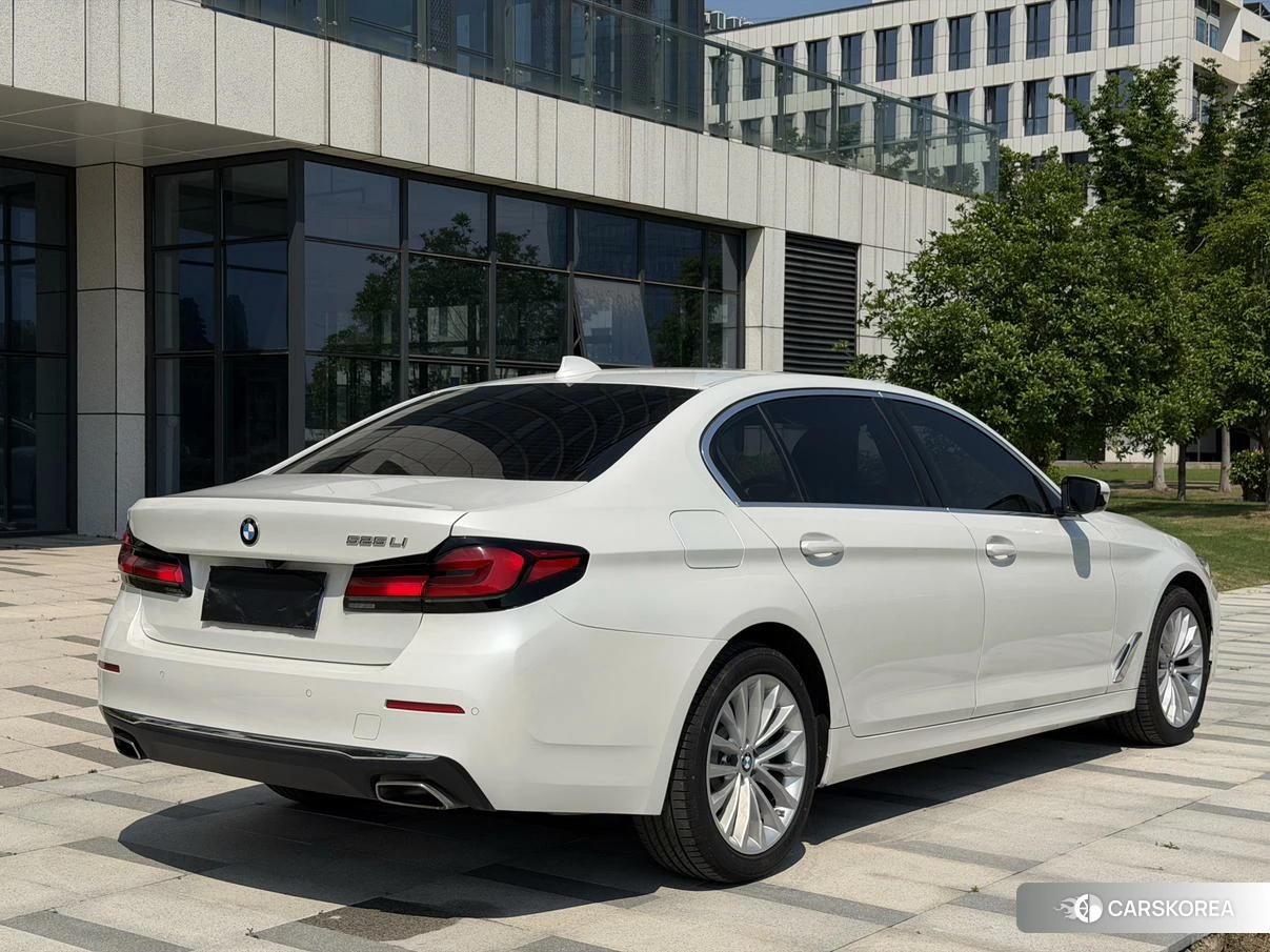 BMW 5 series id 4440531 из Китая 26