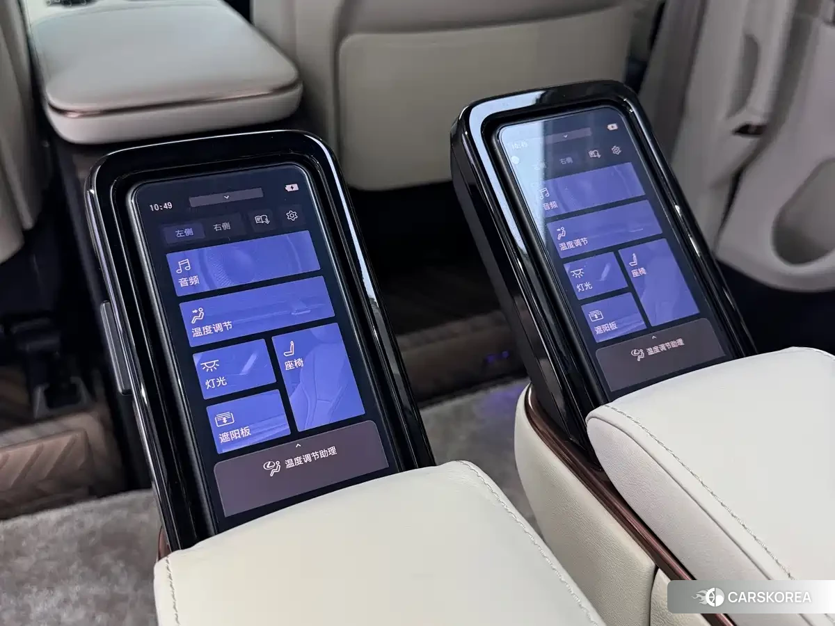 Lexus LM id 4685866 из Китая 17