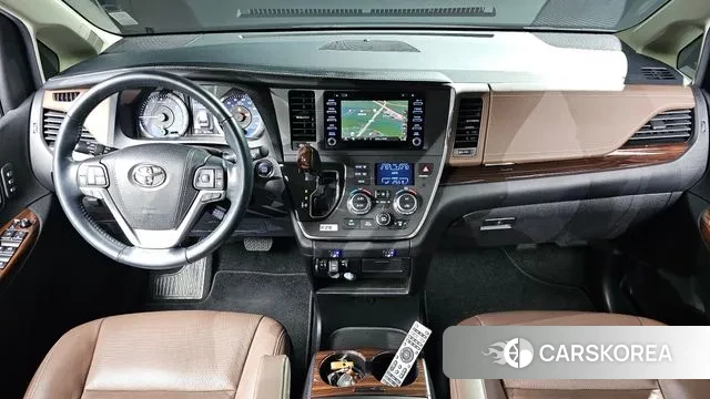 Toyota Sienna id 3593387 из Кореи 17