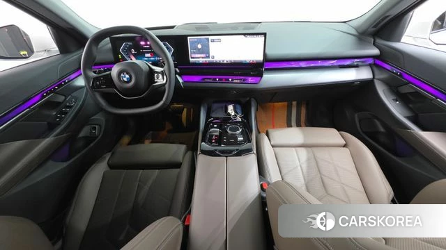 BMW 5 Series (G60) id 4696299 из Кореи 33