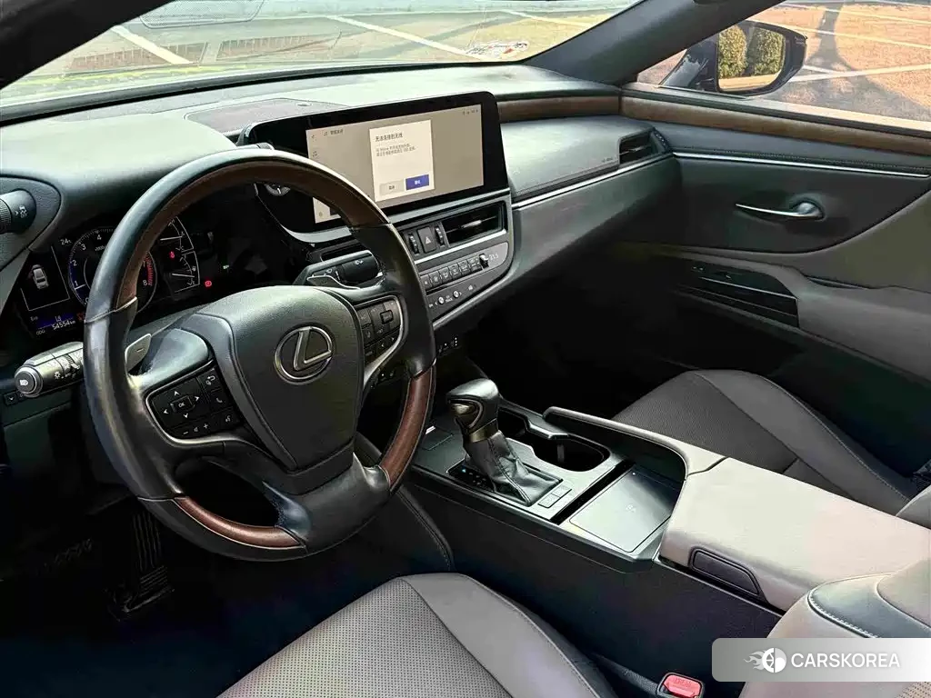 Lexus ES id 4546029 из Китая 16