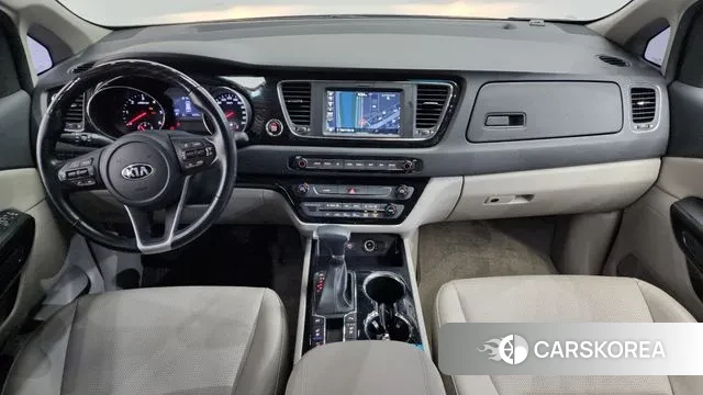 Kia The New Carnival id 3687287 из Кореи 17