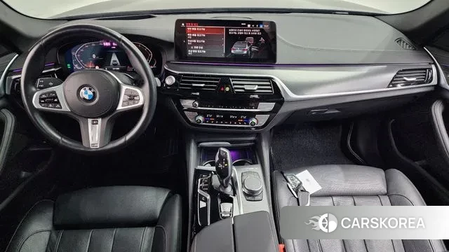 BMW 5 Series (G30) id 3442543 из Кореи 17